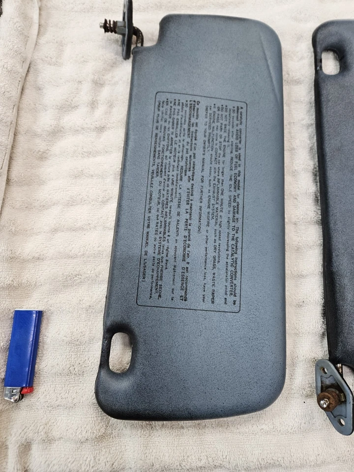 Juego de parasoles para camioneta Datsun Nissan 720 80-86 OEM azul negro Foto 3 de 4