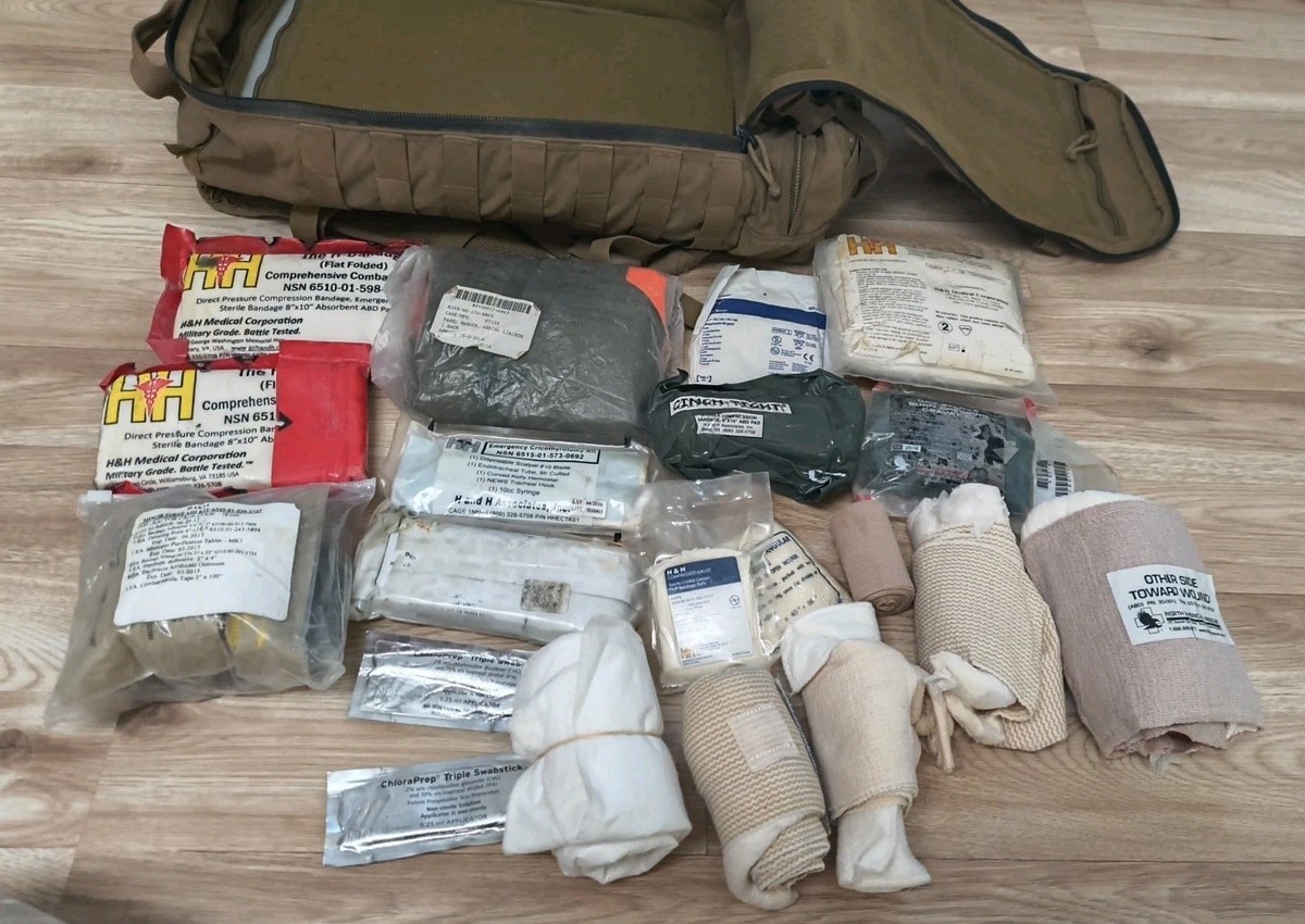 USMC Corpsman CAS Medical Assault Pack with Medical Supplies (Good