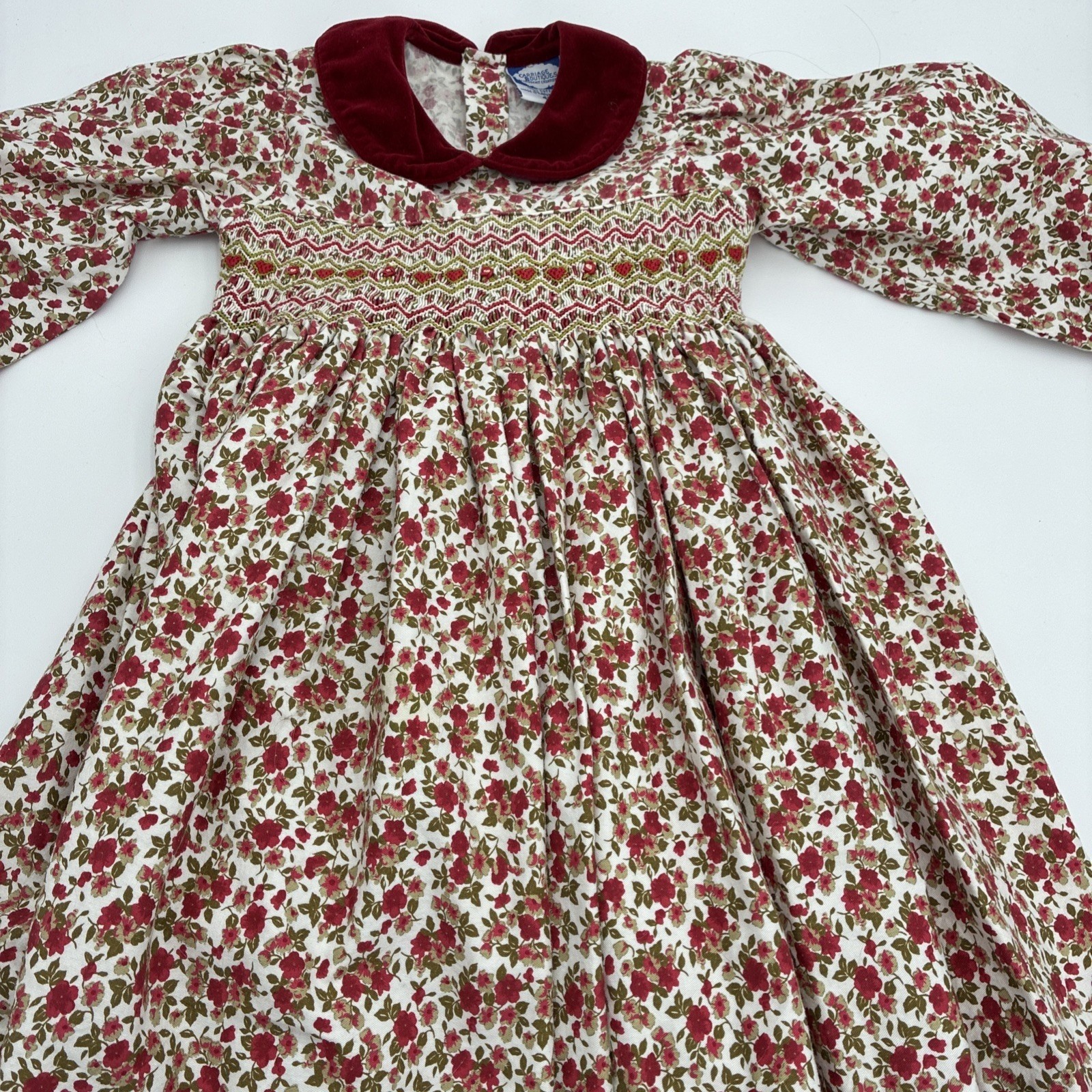 Carriage Boutiques Girls 4T Smocked Floral Dress Red Velvet Collar Holiday Heart