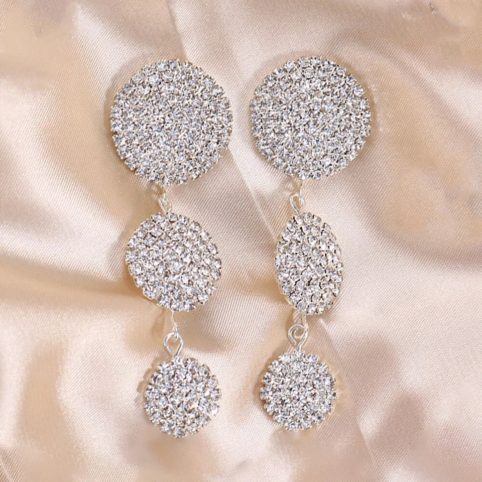 Sexy sujetador de cadena con borla de cuello y pecho con cubierta para pezones con estrás para mujeres Foto 3 de 4