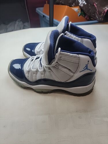 AIR JORDAN XI 11 RETRO USED SIZE 6Y WIN LIKE 82 WHITE UNIVERSITY BLUE 378038 123 - Picture 2 of 22
