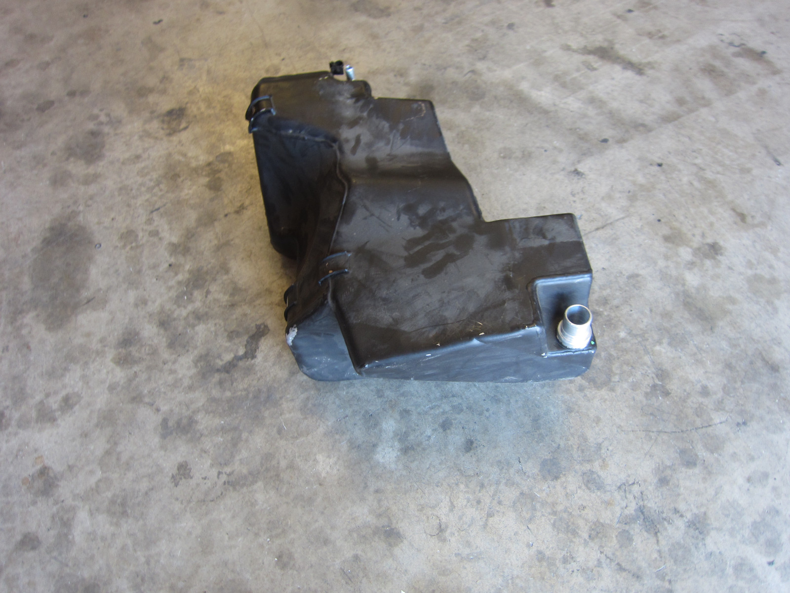 Ferrari 458 Italia - LH Fuel Tank  -  - P/N 257458