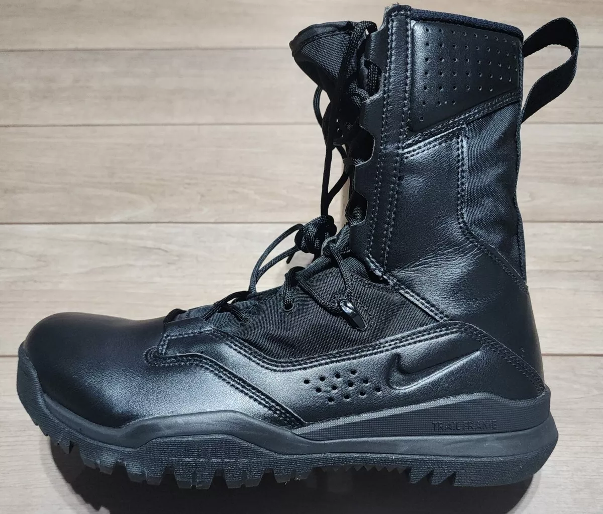 Nike trail frame clearance boots
