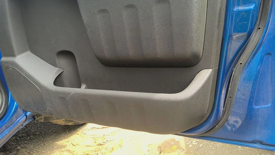 15 NISSAN XTERRA Front Door Passenger Rightmetallic Bluepaint Code=b17 - Image 2 of 2