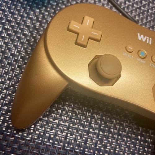 Club Nintendo Official Gold Classic Controller Pro Wii & Wii U Japan - Picture 5 of 11