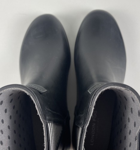 London Fog Women’s BLACK Piccadilly Rain Boots Sz 6M Pull On Chelsea Bootie - Picture 6 of 9