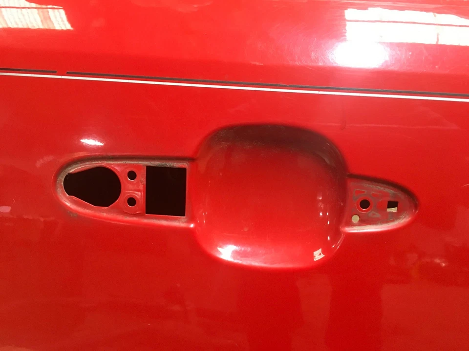Pontiac G5 2009 cupé lado del pasajero delantero derecho puerta exterior carcasa panel OEM+ Foto 3 de 4