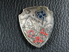 ancien pins pin broche  CAF CLUB ALPIN FRANCAIS Ski Montagne 1939  AUGIS  lyon