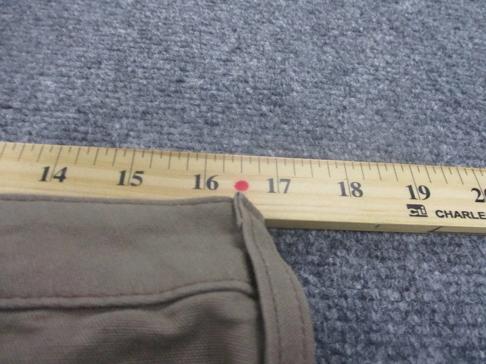 Carhartt Shorts Adult 10 Beige Cargo Lightweight Hiking Outdoors Womens NEW - Image 4 of 4