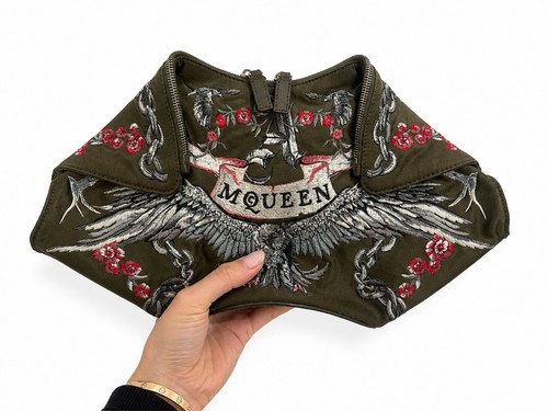 Alexander McQueen De Manta Embroidered Skull Clutch – Rare Collector Piece - Picture 3 of 17