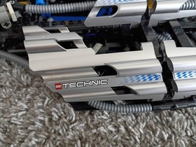 LEGO TECHNIC: Silver Champion (8458) - 99%, with box - partly disassembled