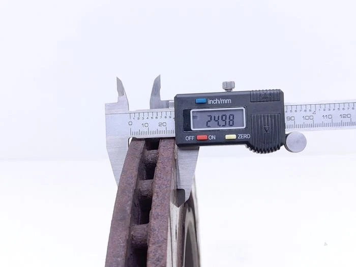 Bremsscheibe Mercedes-Benz AMG GT X290 A2224232012 P23548856 - Bild 4 von 4