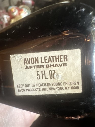 Vintage Avon Cowboy Boot Bottle Almost Full Avon Leather After Shave 4 Fl Oz - Picture 3 of 12