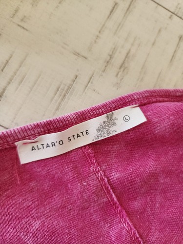 Altar'd State rosa U-Ausschnitt Waffelärmel Top Größe Large kastige Passform - Bild 7 von 8