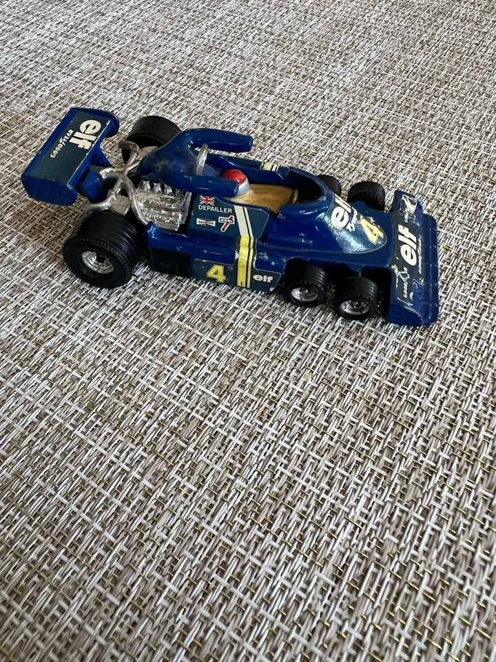 Corgi Toys 161 Elf Tyrrell Project 34 Depailler azul hecho en Inglaterra Foto 4 de 4