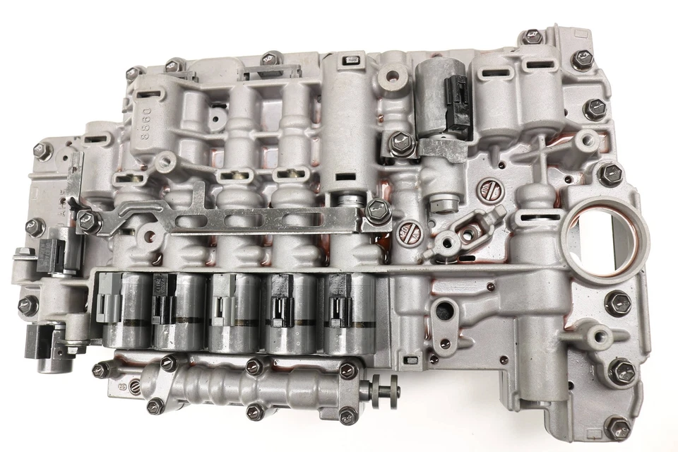 2007-2009 AUDI Q7 - Transmission Valve BODY / Mechatronic 09D325039D - Image 3 of 4