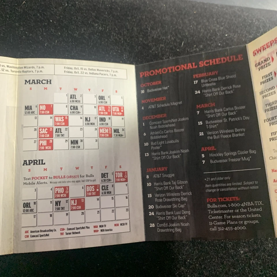 2010-2011 Chicago Bulls Pocket Schedule Lot of (19) - Derrick Rose On Front MVP - Image 4 of 4