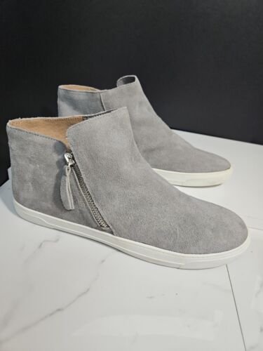 Crown Vintage Gray Suede Leather Sneaker Style Fla