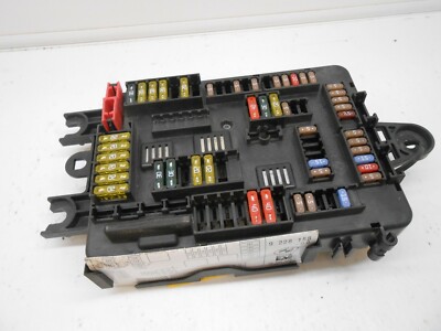 bmw f30 cigarette lighter fuse 2012-13 BMW 3 Series F30 Fuse Box Relay OEM 6114926110 AD0091