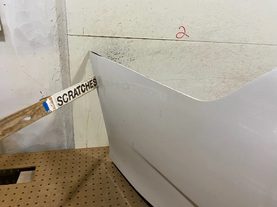 Cubierta de parachoques trasero OEM 2013-2015 Lexus GS350/GS450H Base/F-Sport 52159-30620 Foto 2 de 4