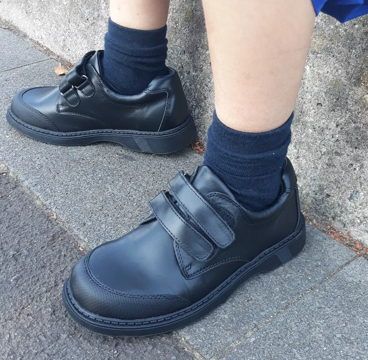 Boys blue deals school shoes