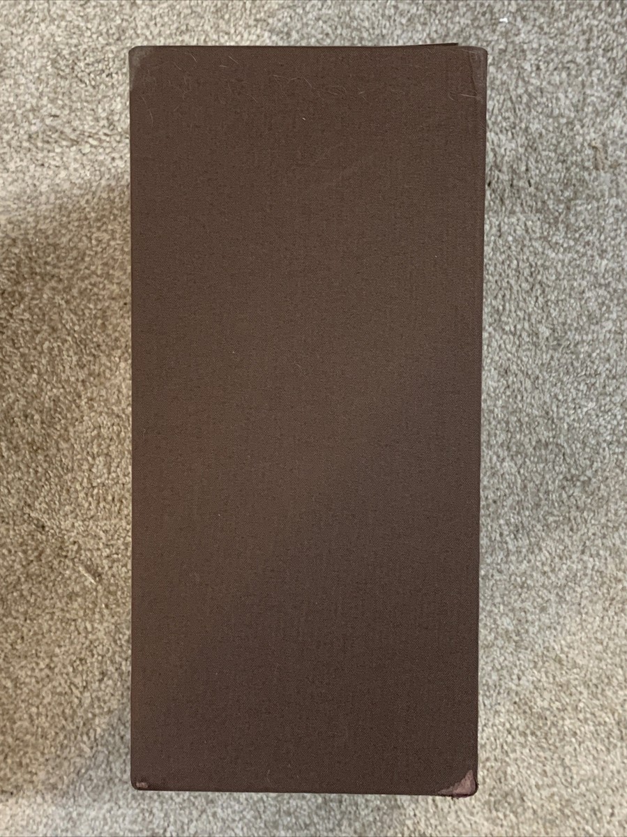 【中古】完全版 カルヴィン＆ホッブス ビル・ワターソン ３冊セット 英語版 The Complete Calvin and Hobbes 2005 Three Book Hardcover