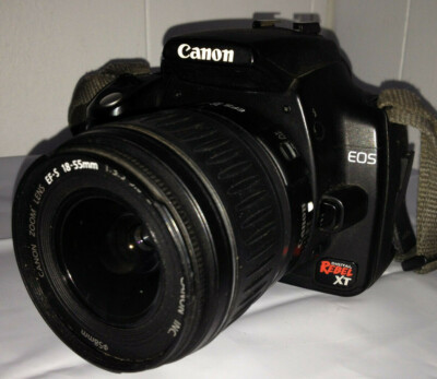 CANON EOS Rebel XT Digital Camera 18-55mm 1:3.5 - 5.6 II Zoom Lens