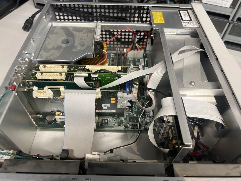 Agilent Infiniium 54831B 4-Channel Oscilloscope 600MHz 4 GSa/s - AS IS For Parts - Image 3 of 4