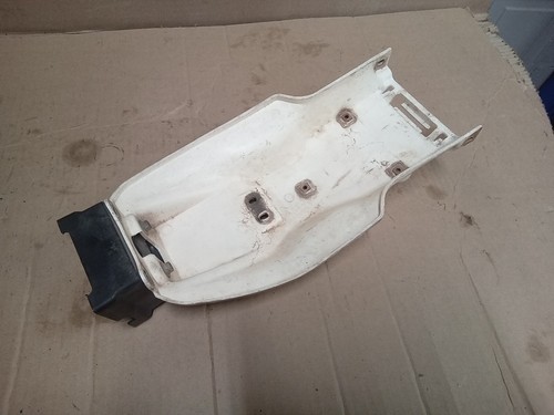 1988 88 YAMAHA XT 350 XT350 REAR FENDER PLASTIC - Picture 3 of 3