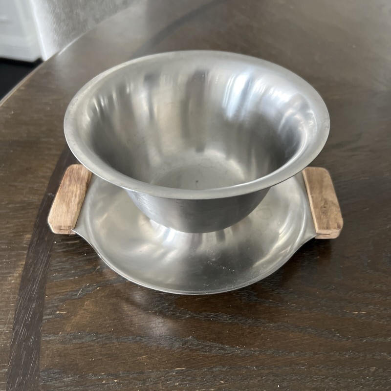 18-8 Japan Stainless Steel Server Sauce Bowl -Built in Drip Plate & Wood Handles