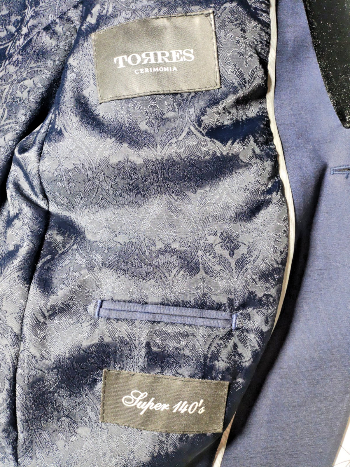 Torres Cerimonia suit - image 4