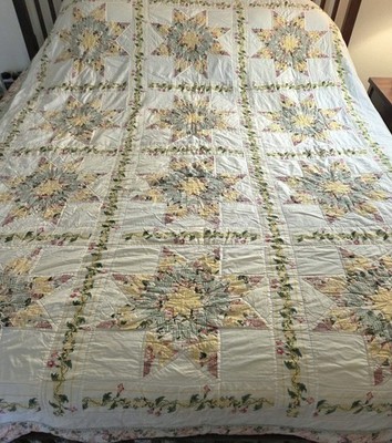 Handmade Floral Star Patchwork Quilt  83x91 Qn VTG Pastel Colors Farmhouse READ 