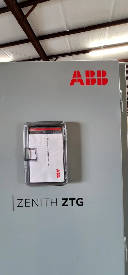 Interruptor de transferencia automática ABB Zenith ZTG serie T 1200A 3Ph 3P 208-480V N3R Foto 2 de 4