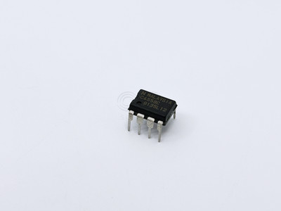 2PCS UPC4558C C4558C NEC Low Noise Dual Operational Amplifier 4-16V DIP-8