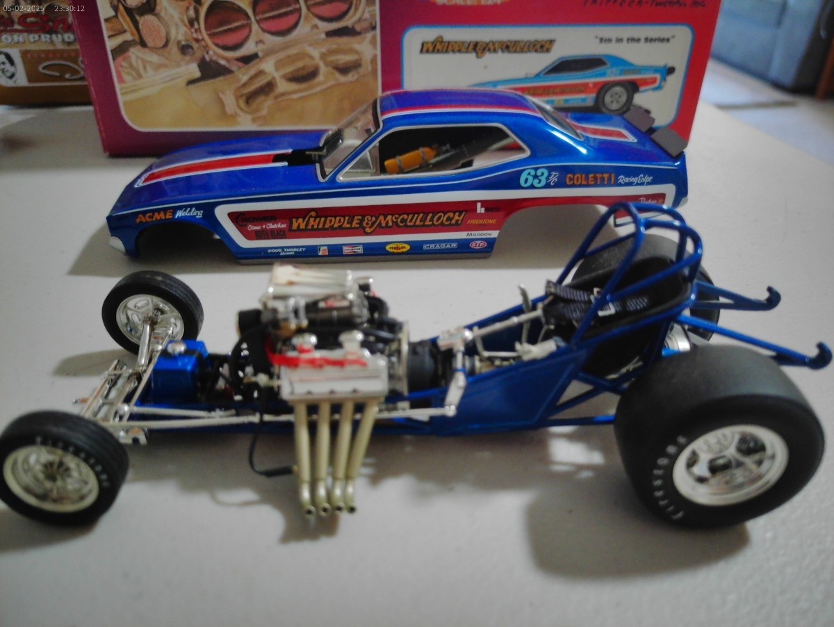 夏SALEhotwheels 1/24 ドラッグレース ファニーカー　MOPAR 夏SALEhotwheels 1/24 ドラッグレース ファニーカー MOPAR 夏