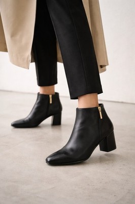 Karl Lagerfeld Paris Black Leather Ankle Booties Zip Square Toe Women's 8/38.5