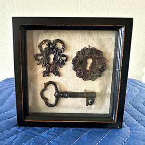 Creative Co-Op Key Shadow Box - Key Themed, Clear Glass