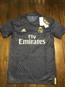 fj3151 adidas