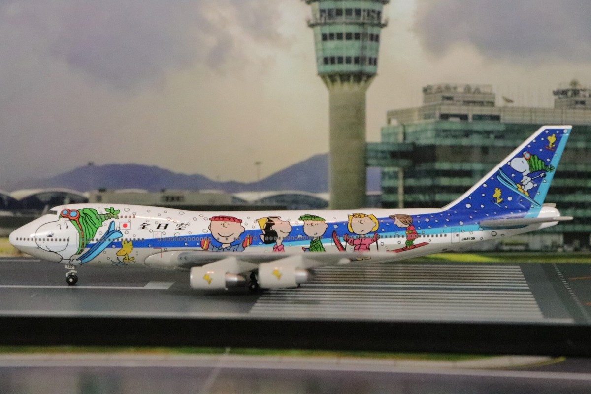 1:400 ANA B 747 - No Box | eBay