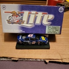 Nascar 1998 Ford Taurus Rusty Wallace. Bin-5