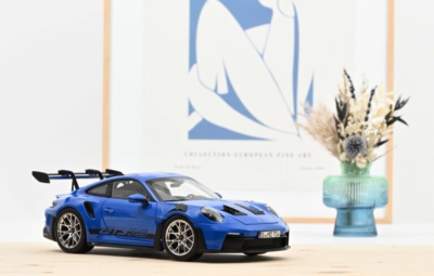 1/18 Porsche 911 (992) GT3 RS 2022 Shark Blue Diecast Model 1/18 Porsche 911 (992) GT3 RS 2022 Shark Blue Diecast Model