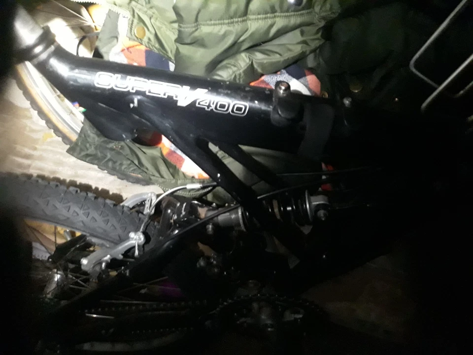 Горный велосипед ручной работы Cannondale Super V400 SL BackShock США. 1996 винтажный - Изображение 3 из 4