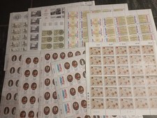 Timbres FRANCE  sous faciale remise de 60 % en planches - faciale = 214,50 €