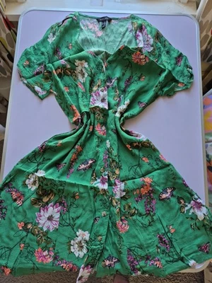 New Look Size 14 Button Down Tea Dress Floral &Butterfly Design Short Sleeve VGC - Image 1 of 4
