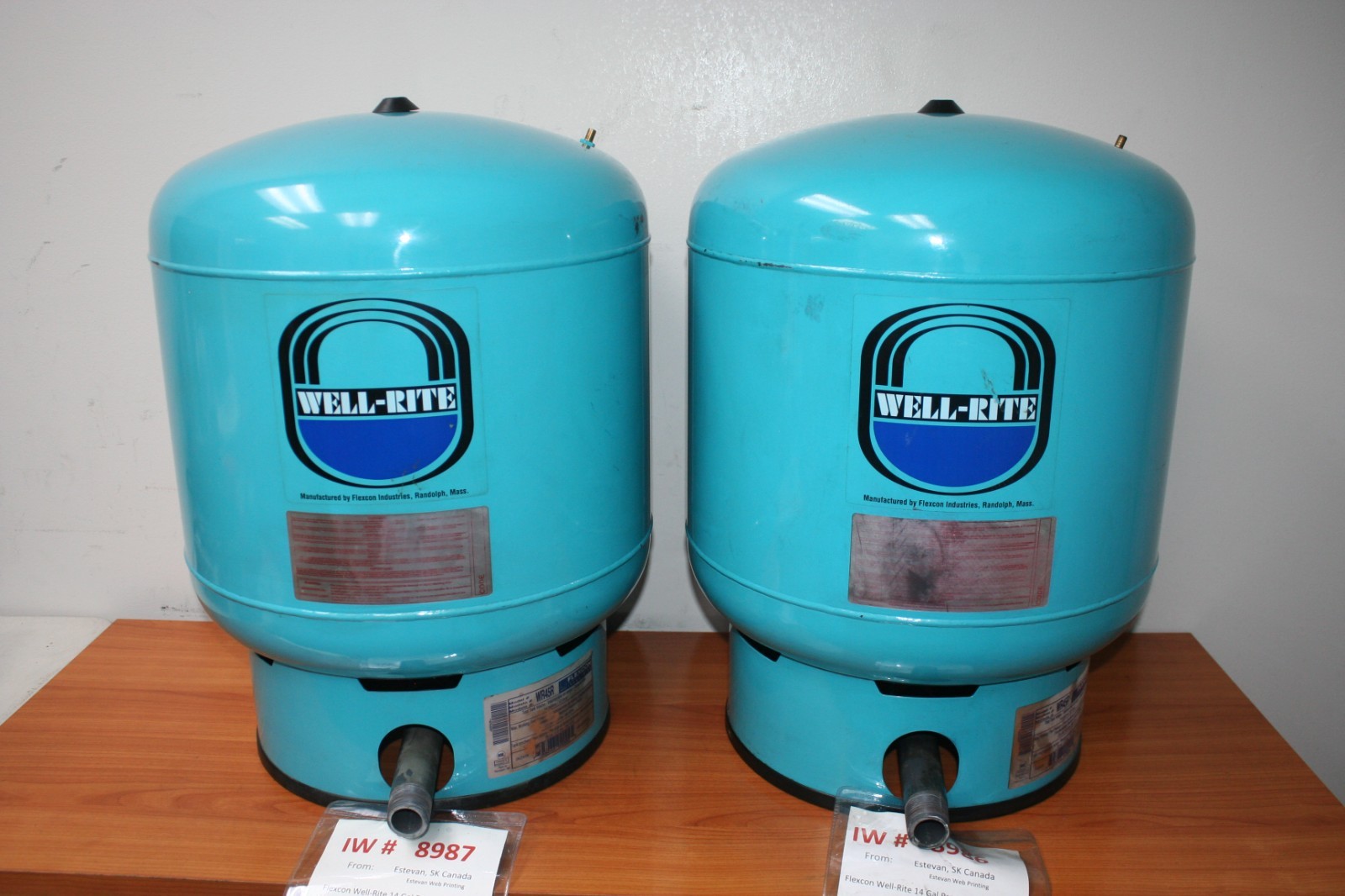 One (1) Flexcon Well-Rite WR45R 14 Gallon Pressure Tank | eBay