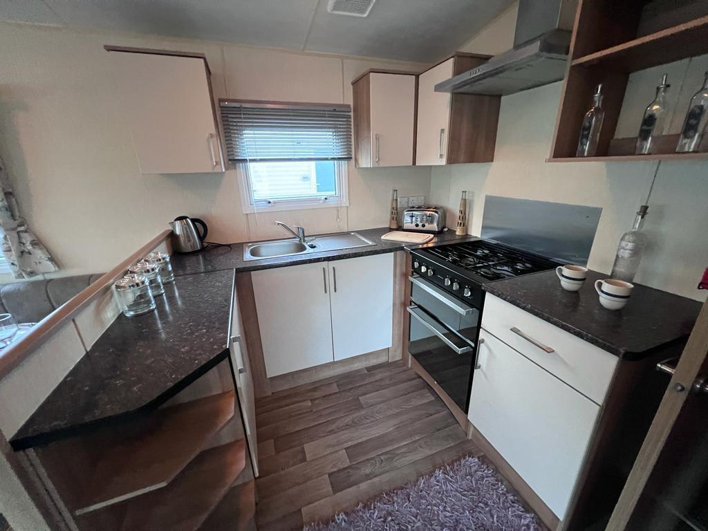 2014 STATIC CARAVAN ON RARE SOUTH FACING PLOT FOR SALE IN NORTH WALES