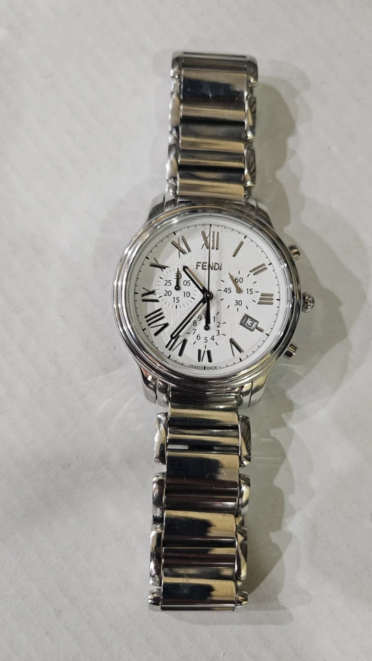 Reloj Hombre Fendi Classico Modelo 001-25200G-160 Foto 3 de 4