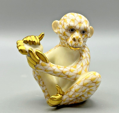 Herend Figurine - Baby Monkey Footsie - Butterscotch Yellow Fishnet