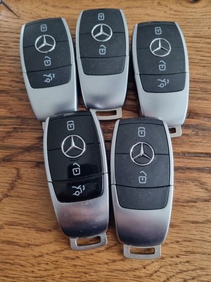 RESTPOSTEN 5 GEBRAUCHTE MERCEDES BENZ AUTOSCHLÜSSEL FERNBEDIENUNGEN ANHÄNGER FUNKTIONSFÄHIG