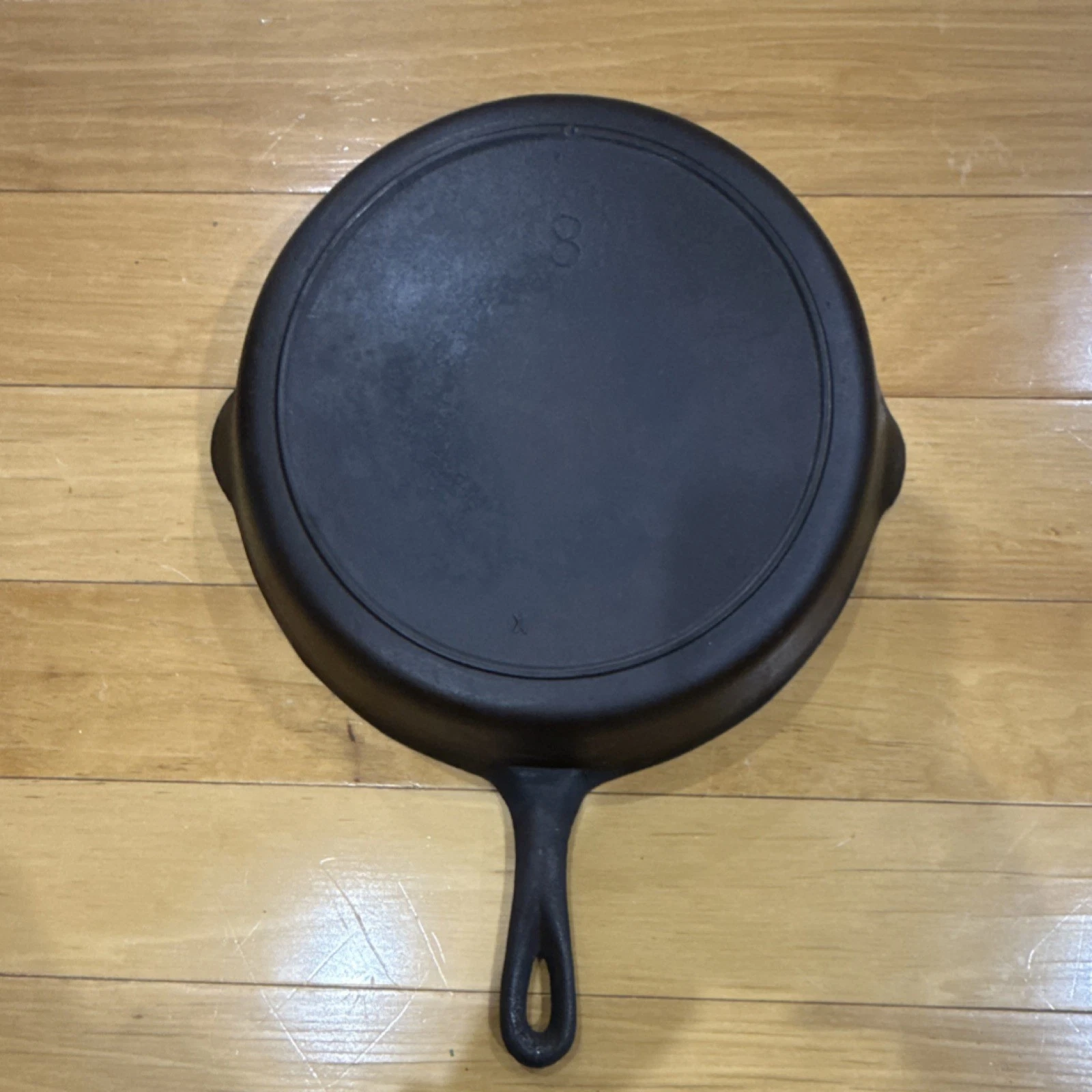 Cast Iron Round Black Frying Pan No. 8 Flat-Bottomed Gas Electric Induction